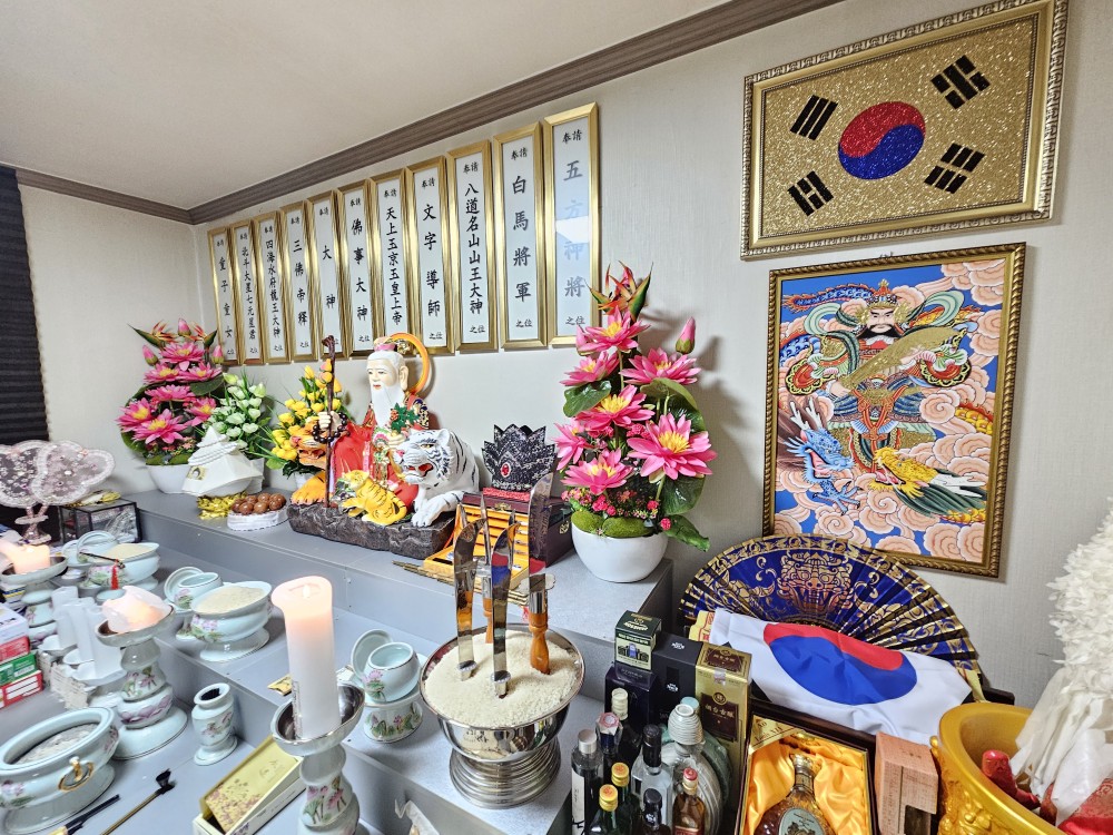 2000769928_CYwFX9Ak_792bf117e10058bf4001ce164a6d2fd573d9e9d1.jpg 이미지크게보기